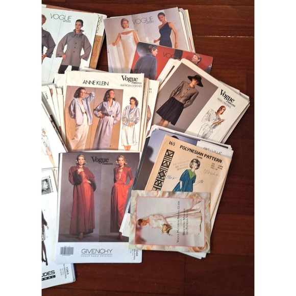 160 Vogue Pattern Sleeves Covers ONLY - NO PATTERNS (used for sales) SLEEVE ONLY